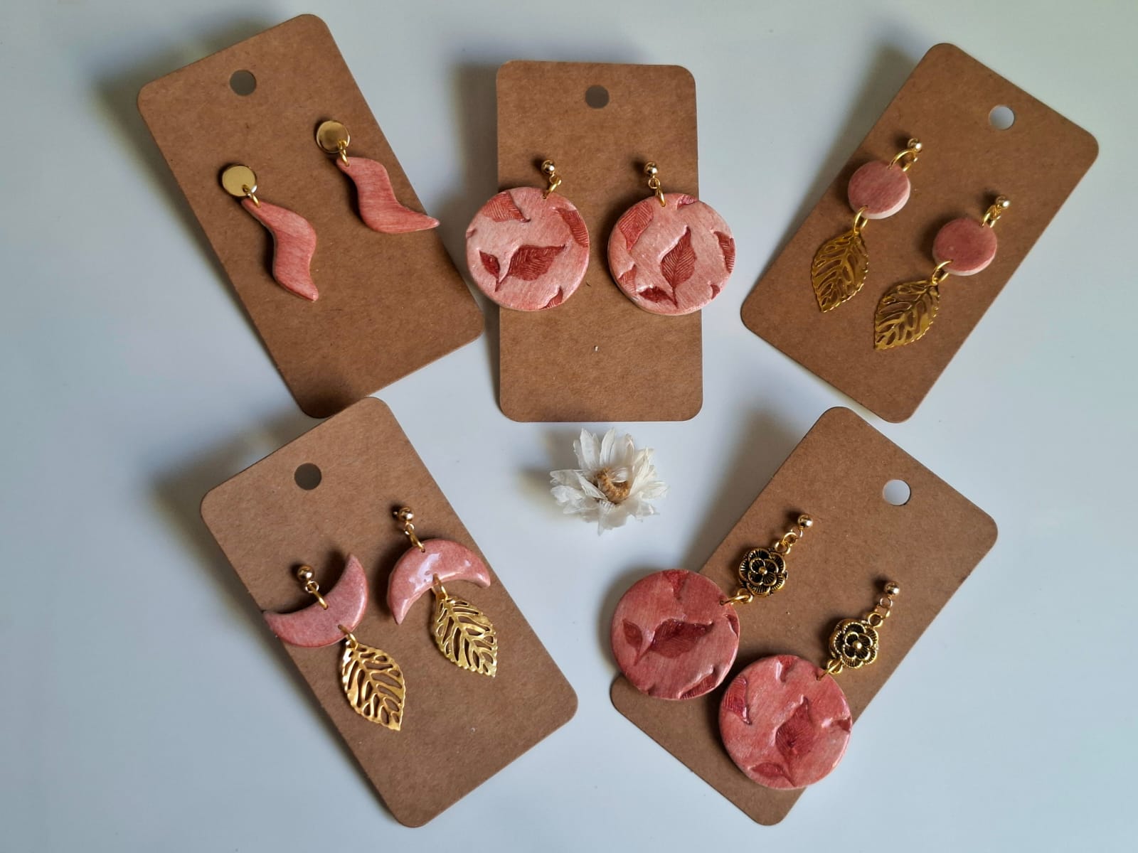 Collection de boucles d’oreilles créée par Valérie